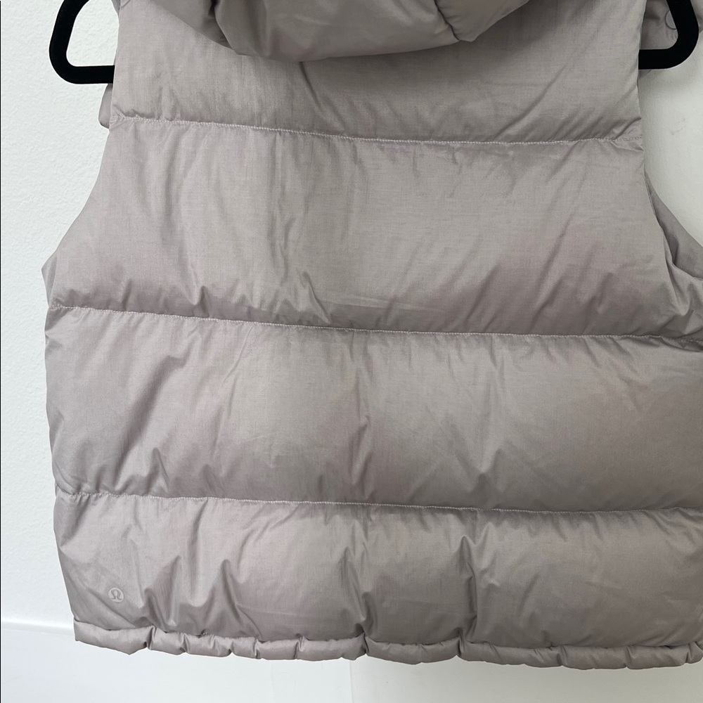 lululemon athletica Wunder Puffer Vest size 2 - Picture 5 of 7